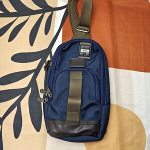 🍒 Tumi Alpha Bravo Compact Shoulder Bag|Chest Pack